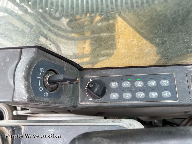 image for item DV4112 2015 Caterpillar 323FL excavator