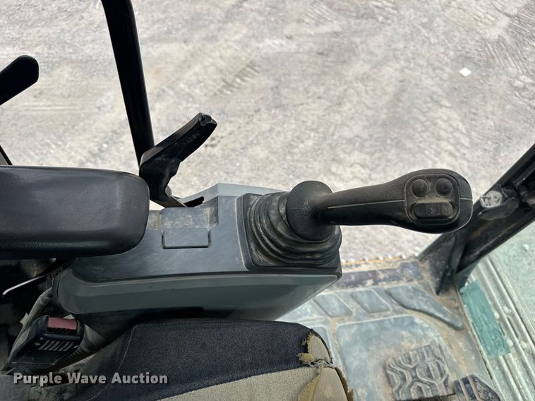 image for item DV4112 2015 Caterpillar 323FL excavator