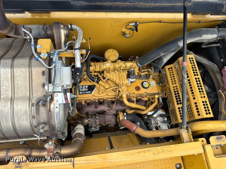 image for item DV4112 2015 Caterpillar 323FL excavator