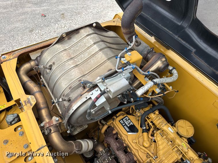 image for item DV4112 2015 Caterpillar 323FL excavator