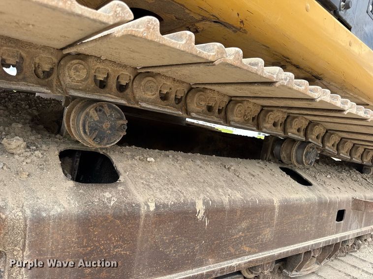 image for item DV4112 2015 Caterpillar 323FL excavator