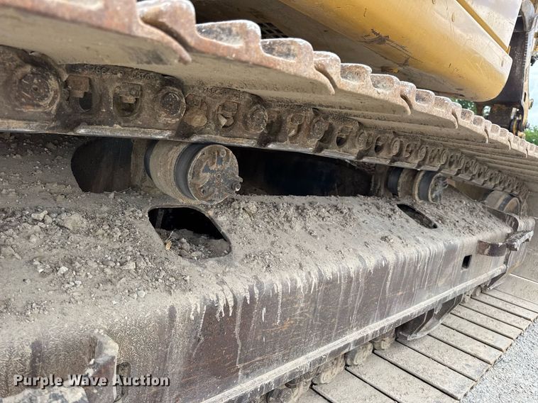 image for item DV4112 2015 Caterpillar 323FL excavator