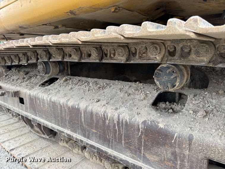 image for item DV4112 2015 Caterpillar 323FL excavator