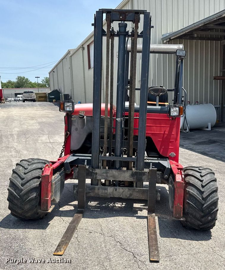 image for item DV4127 Moffett M55 forklift