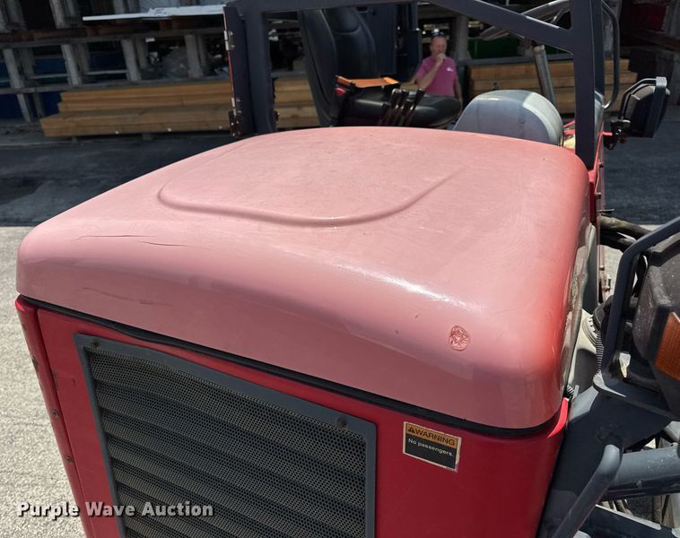 image for item DV4127 Moffett M55 forklift