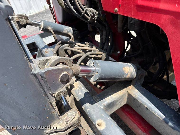 image for item DV4127 Moffett M55 forklift