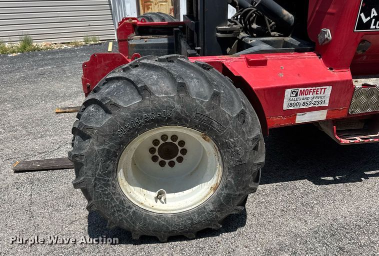 image for item DV4127 Moffett M55 forklift