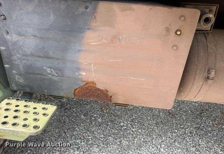 image for item DV4131 1987 Freightliner UC03JL Unimog emplacement excavator