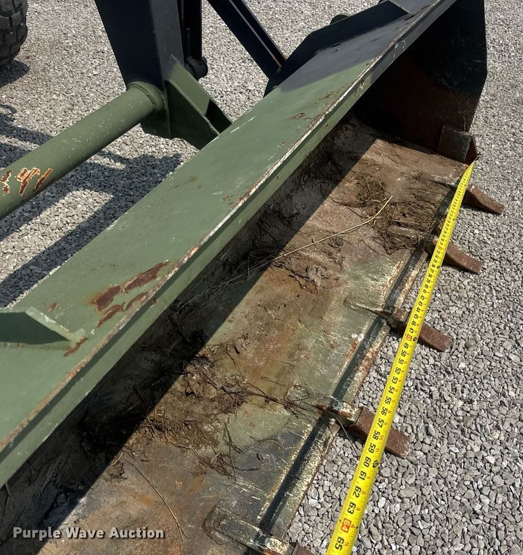 image for item DV4131 1987 Freightliner UC03JL Unimog emplacement excavator