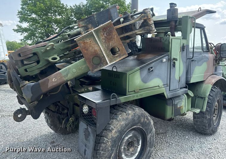 image for item DV4131 1987 Freightliner UC03JL Unimog emplacement excavator