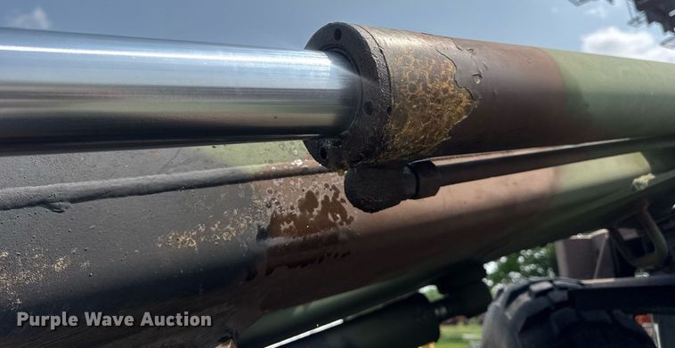 image for item DV4131 1987 Freightliner UC03JL Unimog emplacement excavator