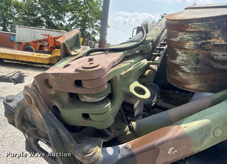 image for item DV4131 1987 Freightliner UC03JL Unimog emplacement excavator