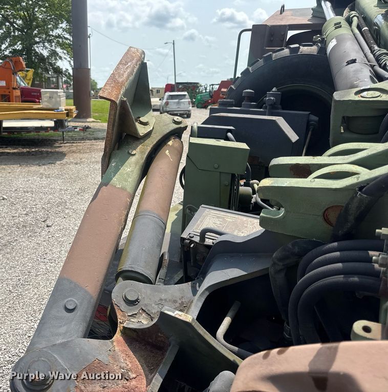 image for item DV4131 1987 Freightliner UC03JL Unimog emplacement excavator