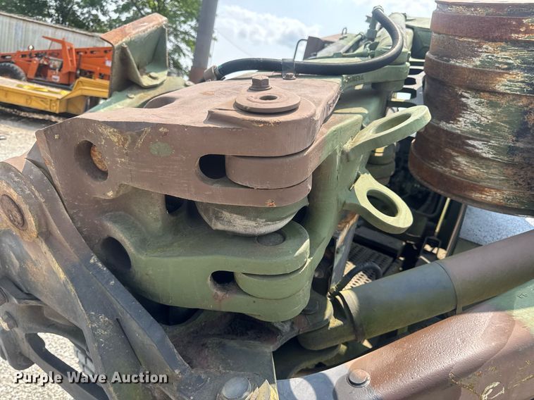 image for item DV4131 1987 Freightliner UC03JL Unimog emplacement excavator