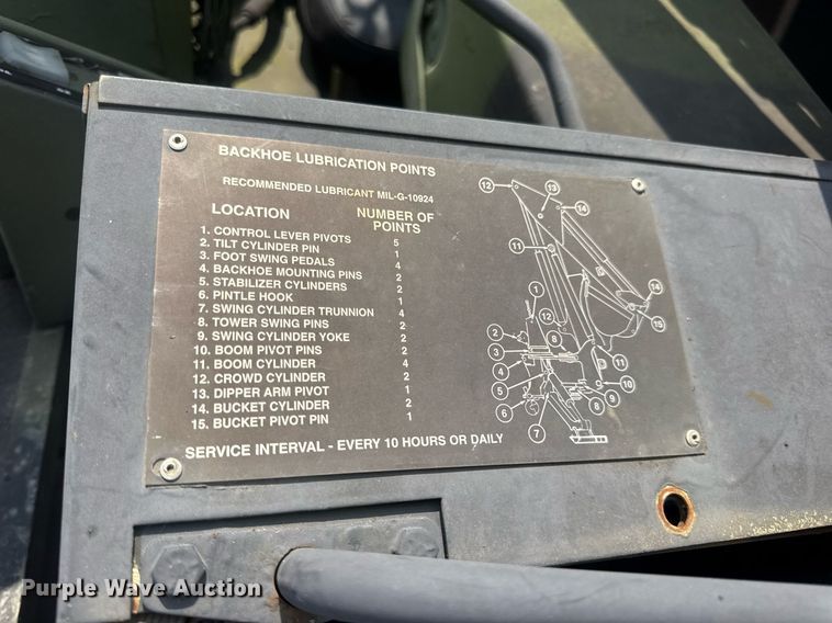 image for item DV4131 1987 Freightliner UC03JL Unimog emplacement excavator