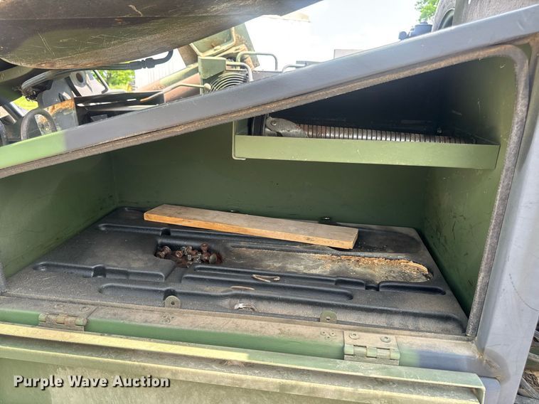 image for item DV4131 1987 Freightliner UC03JL Unimog emplacement excavator