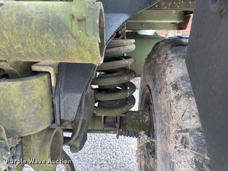 image for item DV4131 1987 Freightliner UC03JL Unimog emplacement excavator