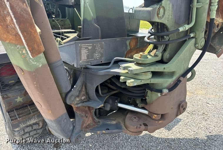 image for item DV4131 1987 Freightliner UC03JL Unimog emplacement excavator