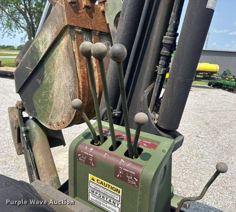 image for item DV4131 1987 Freightliner UC03JL Unimog emplacement excavator