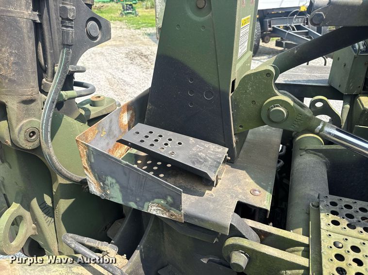 image for item DV4131 1987 Freightliner UC03JL Unimog emplacement excavator