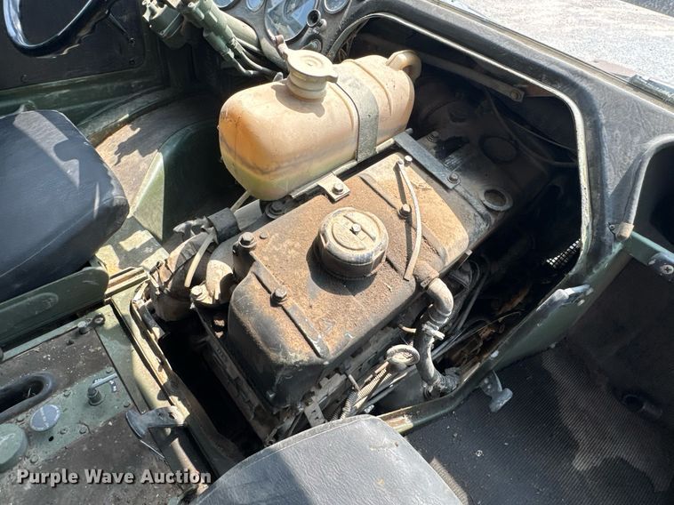 image for item DV4131 1987 Freightliner UC03JL Unimog emplacement excavator