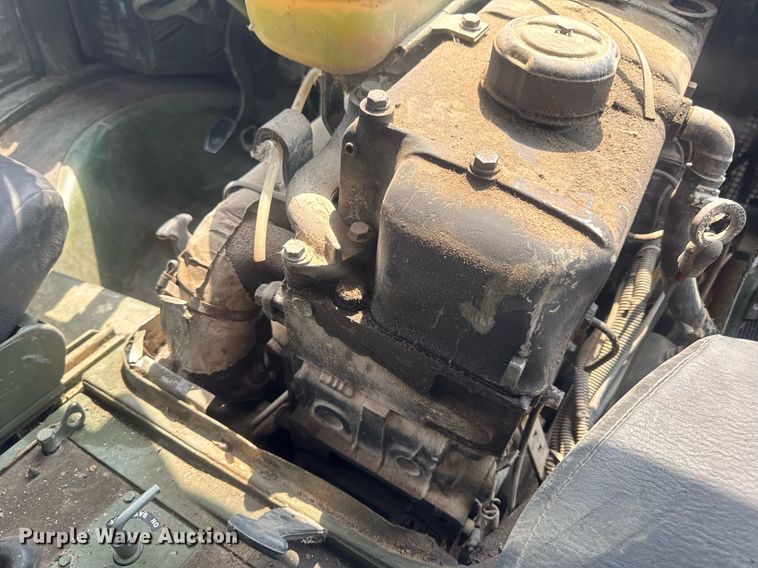 image for item DV4131 1987 Freightliner UC03JL Unimog emplacement excavator