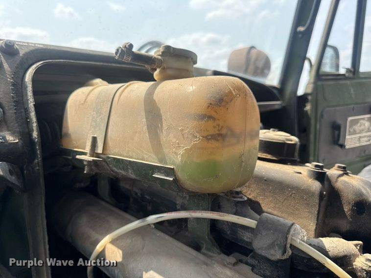 image for item DV4131 1987 Freightliner UC03JL Unimog emplacement excavator