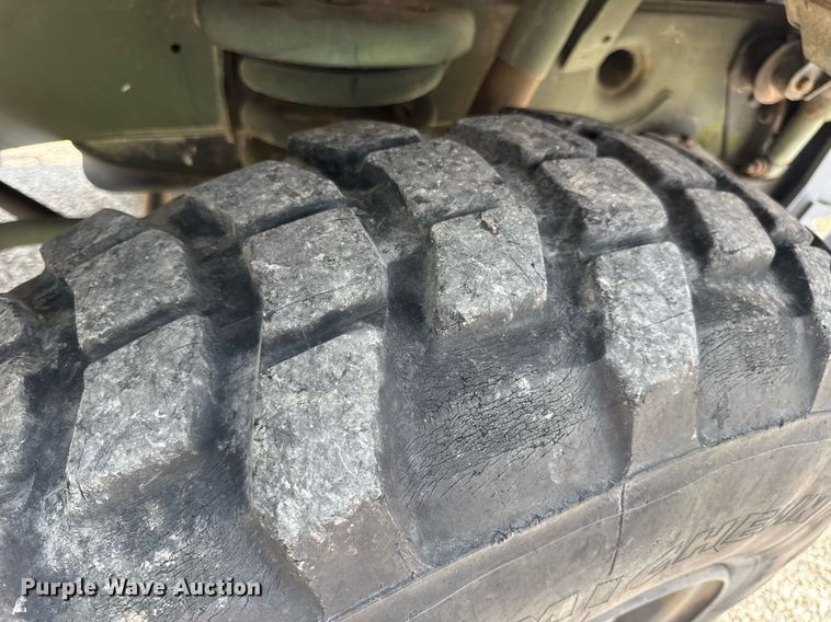 image for item DV4131 1987 Freightliner UC03JL Unimog emplacement excavator