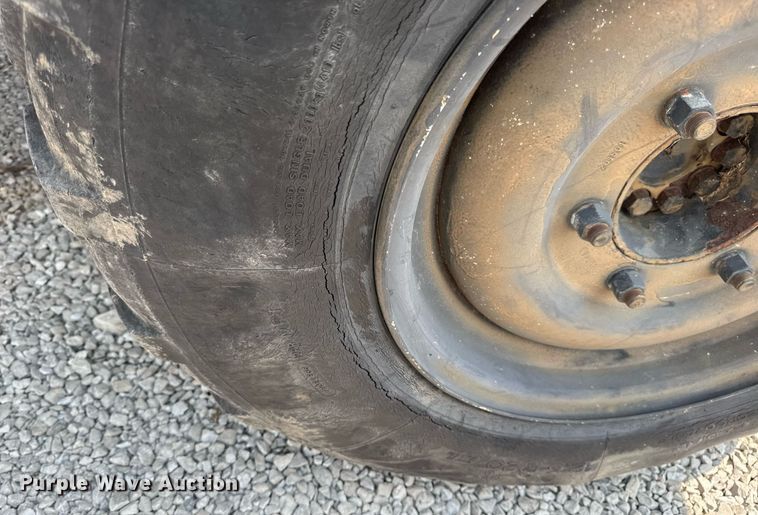 image for item DV4131 1987 Freightliner UC03JL Unimog emplacement excavator