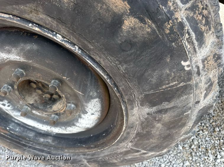 image for item DV4131 1987 Freightliner UC03JL Unimog emplacement excavator