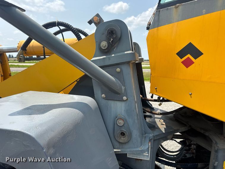 image for item DV4132 2007 Titan LG938 wheel loader