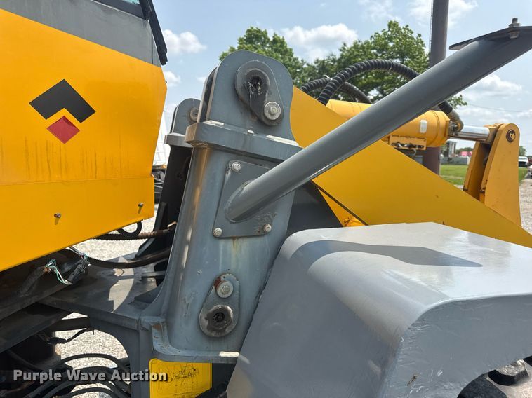 image for item DV4132 2007 Titan LG938 wheel loader