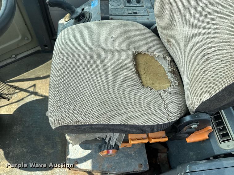 image for item DV4132 2007 Titan LG938 wheel loader