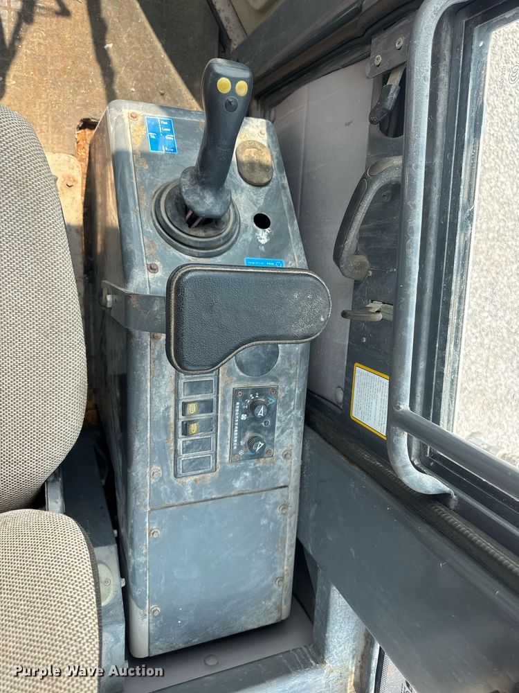 image for item DV4132 2007 Titan LG938 wheel loader