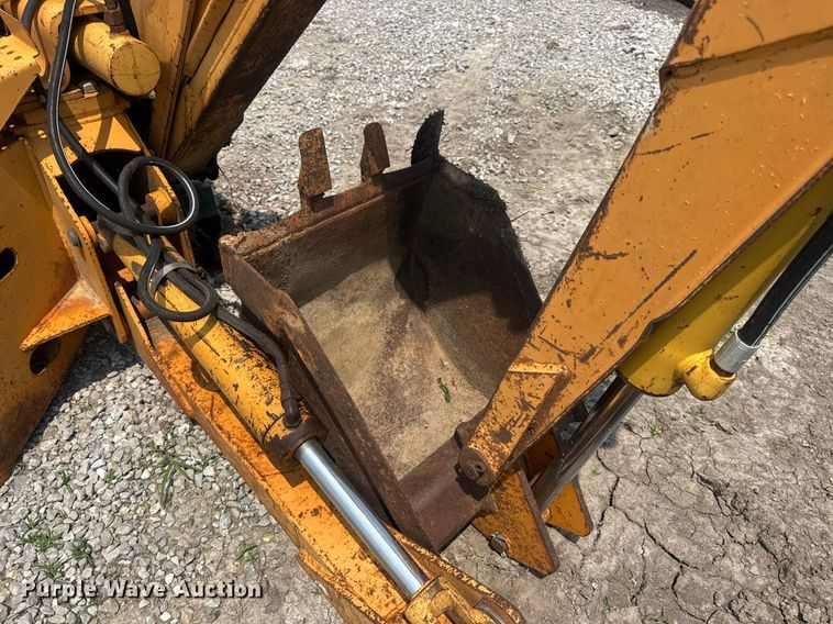 image for item DV4134 Case D100XR skid steer backhoe