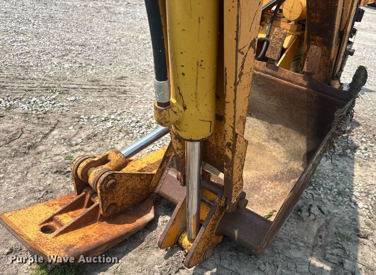 image for item DV4134 Case D100XR skid steer backhoe