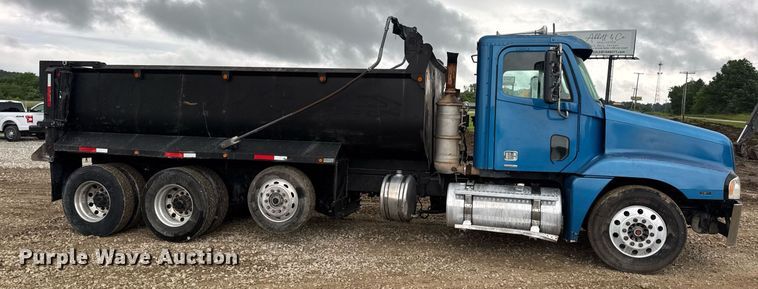 image for item DV4161 2008 Freightliner Century Class S/T dump truck