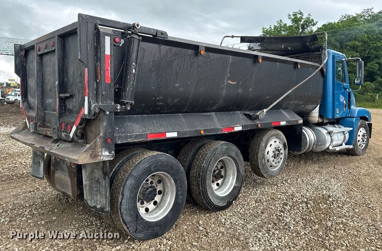 image for item DV4161 2008 Freightliner Century Class S/T dump truck