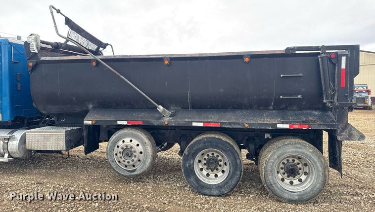 image for item DV4161 2008 Freightliner Century Class S/T dump truck