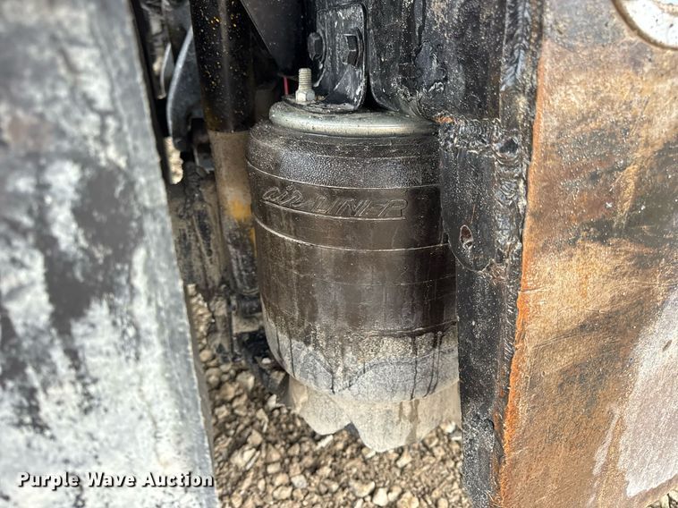 image for item DV4161 2008 Freightliner Century Class S/T dump truck