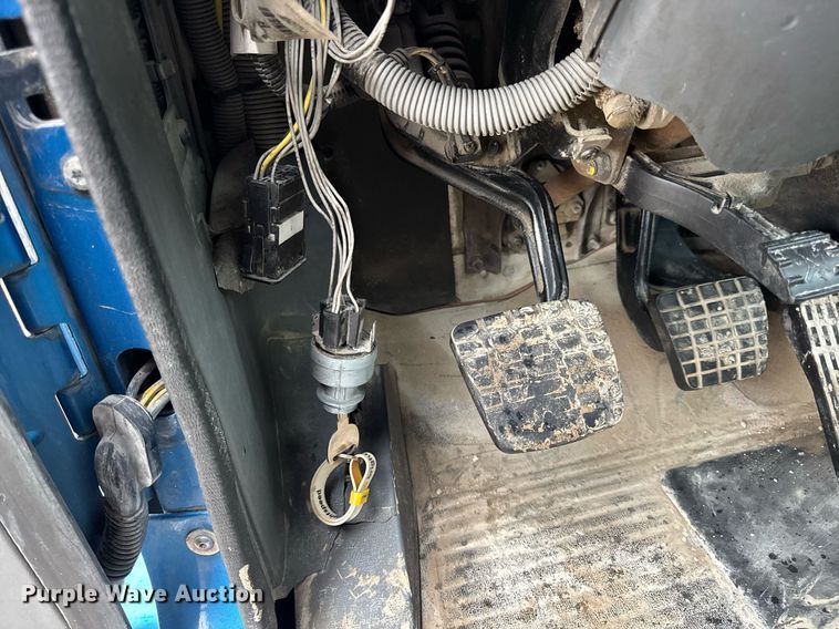 image for item DV4161 2008 Freightliner Century Class S/T dump truck