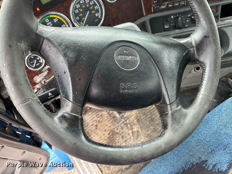 image for item DV4161 2008 Freightliner Century Class S/T dump truck