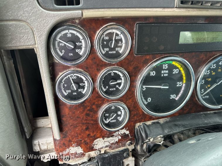 image for item DV4161 2008 Freightliner Century Class S/T dump truck