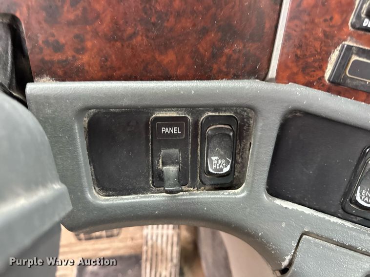 image for item DV4161 2008 Freightliner Century Class S/T dump truck