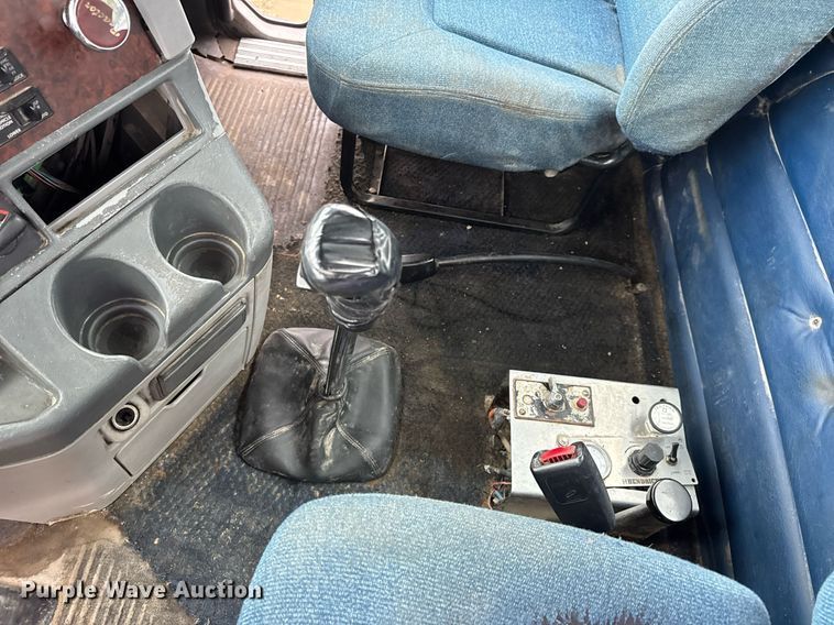 image for item DV4161 2008 Freightliner Century Class S/T dump truck