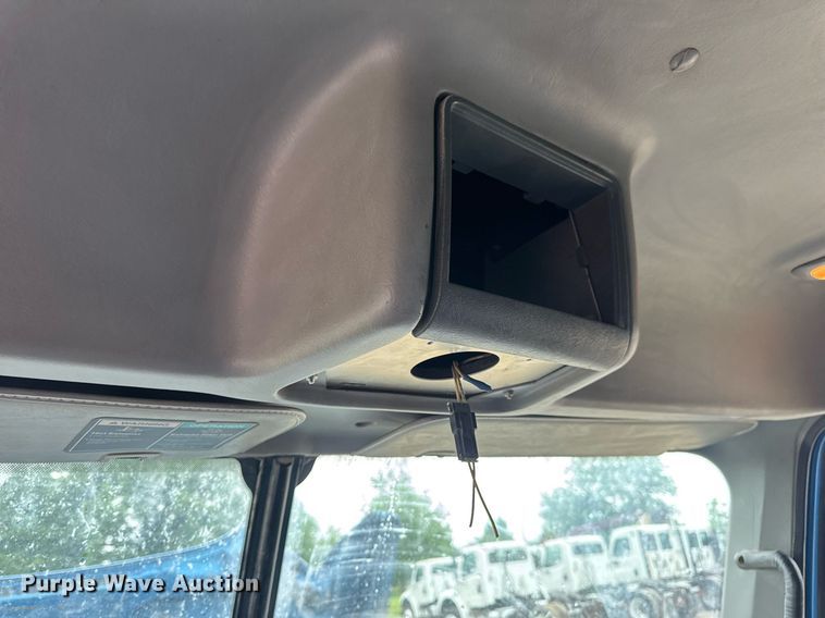 image for item DV4161 2008 Freightliner Century Class S/T dump truck