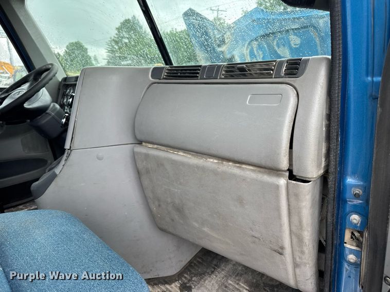 image for item DV4161 2008 Freightliner Century Class S/T dump truck