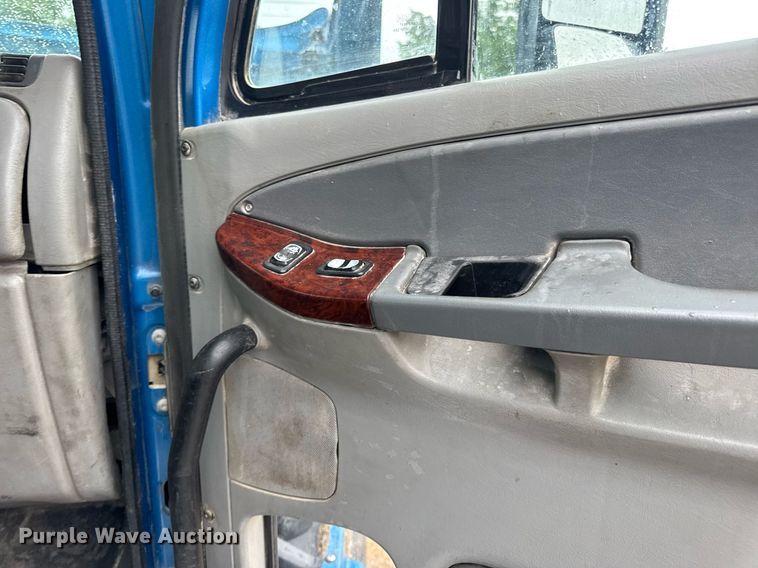 image for item DV4161 2008 Freightliner Century Class S/T dump truck