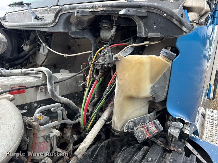 image for item DV4161 2008 Freightliner Century Class S/T dump truck