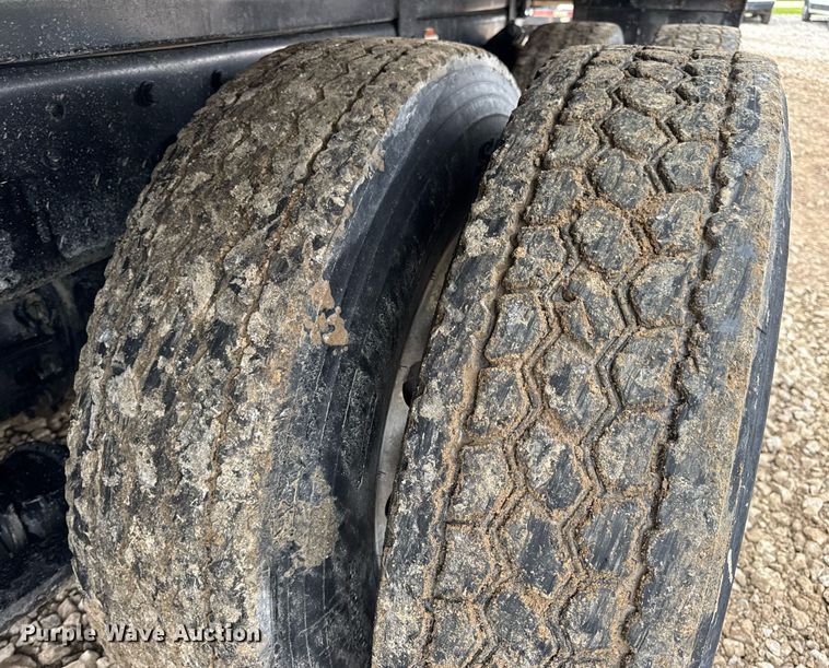 image for item DV4161 2008 Freightliner Century Class S/T dump truck